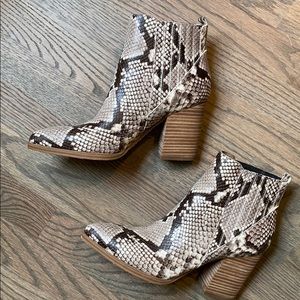 Marc Fisher Alva Pointy Toe Bootie